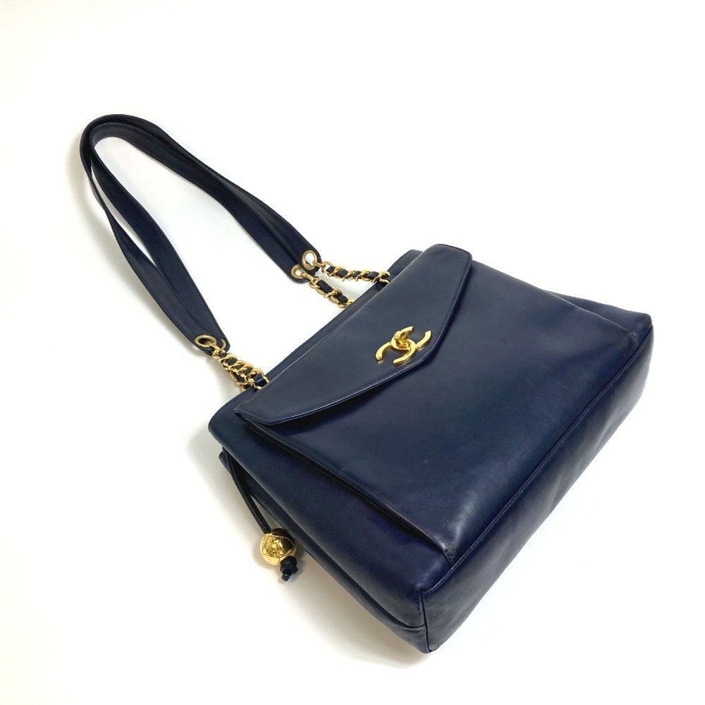 CHANEL Blue Shoulder Bag - Picture 3 of 16